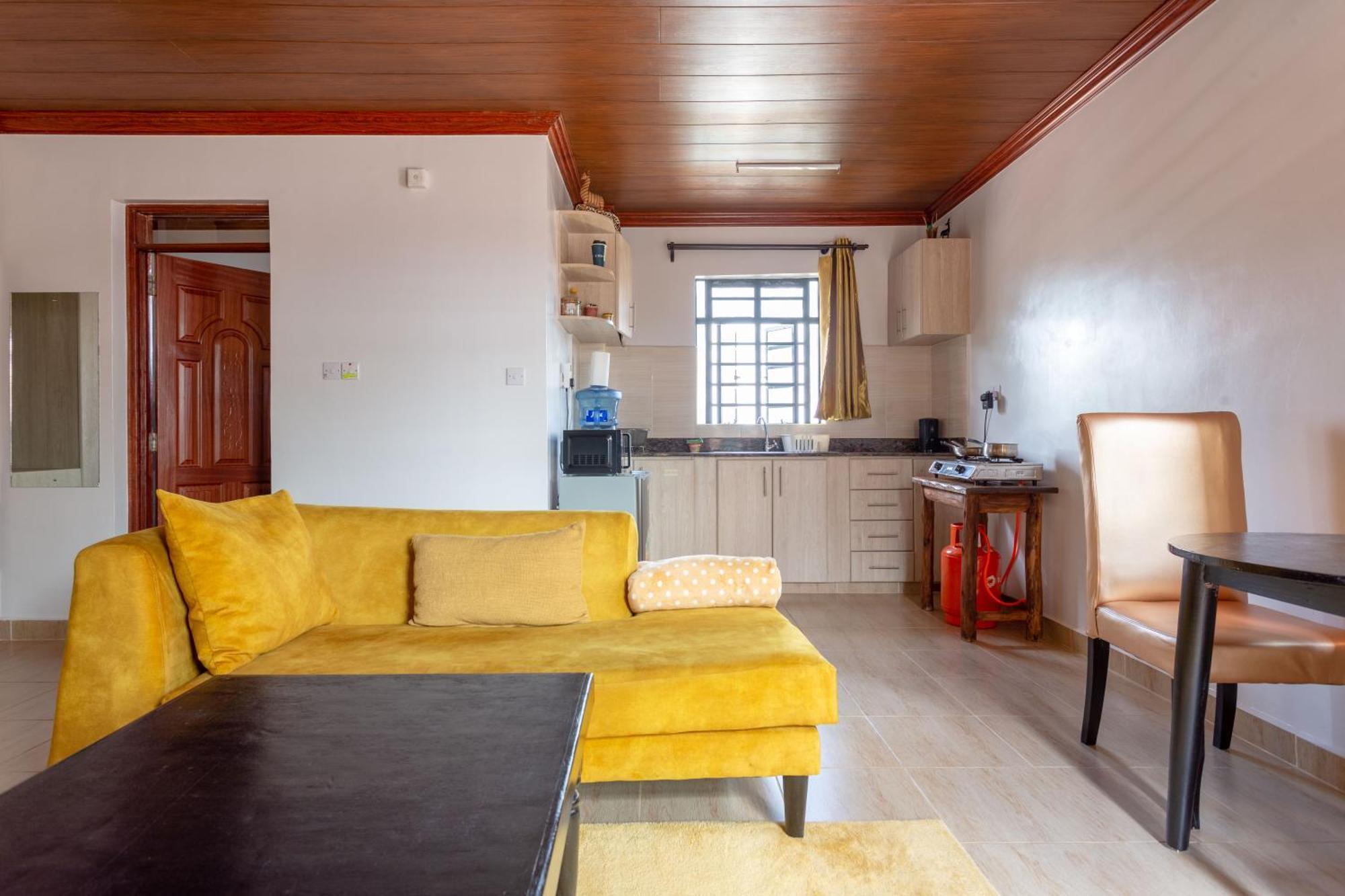 Penthouse Rooftop Studio With King Bed Nairobi Exterior photo